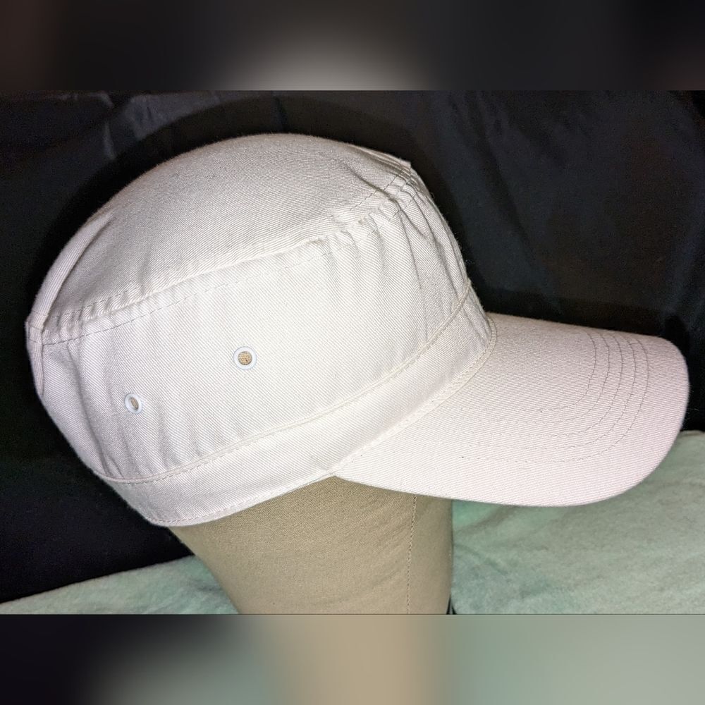 Imagin adjustable white hat, NWOT